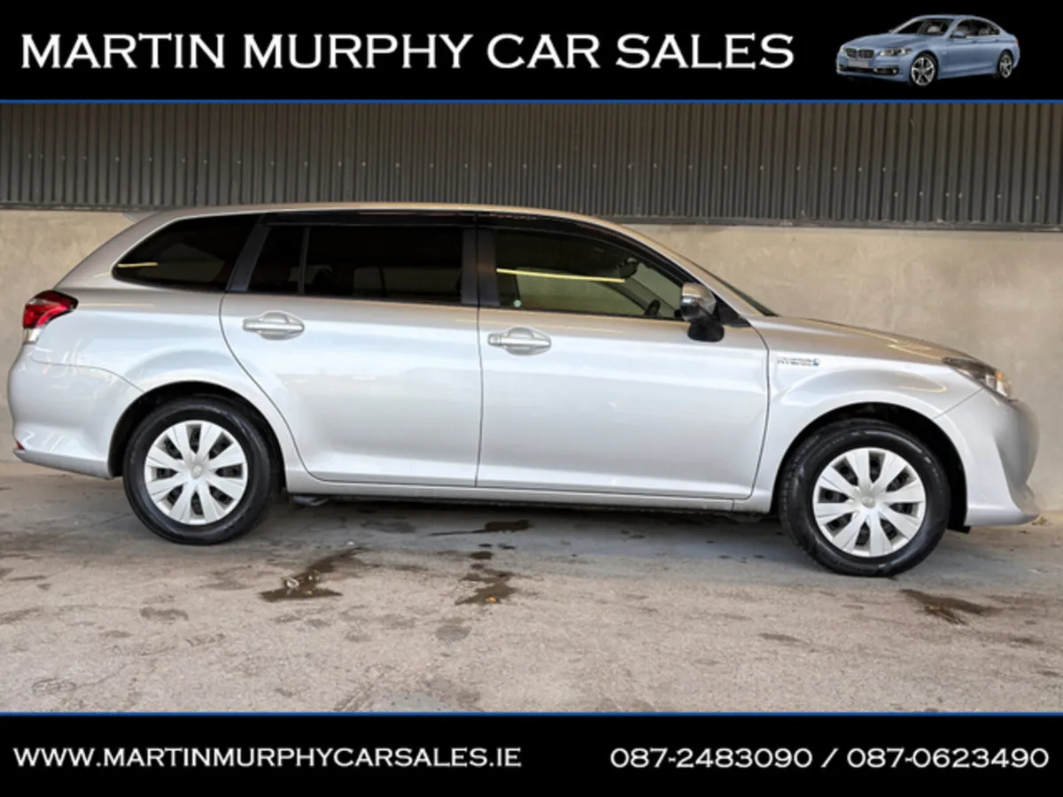 Toyota Corolla FIELDER HYBRID AUTO 1.5 - Image 2