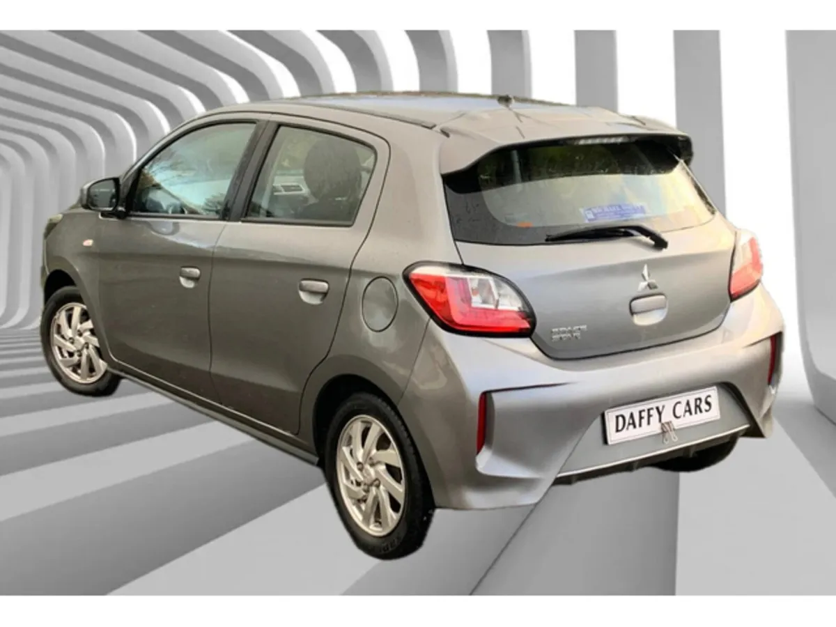 Mitsubishi Space Star SPAC 5MT INVITE 4DR - Image 3