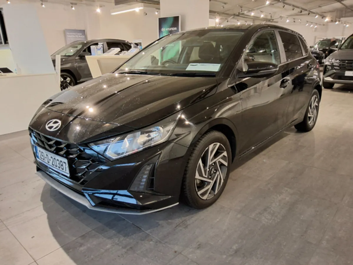 Hyundai i20 DELUXE PLUS AUTOMATIC - Image 3