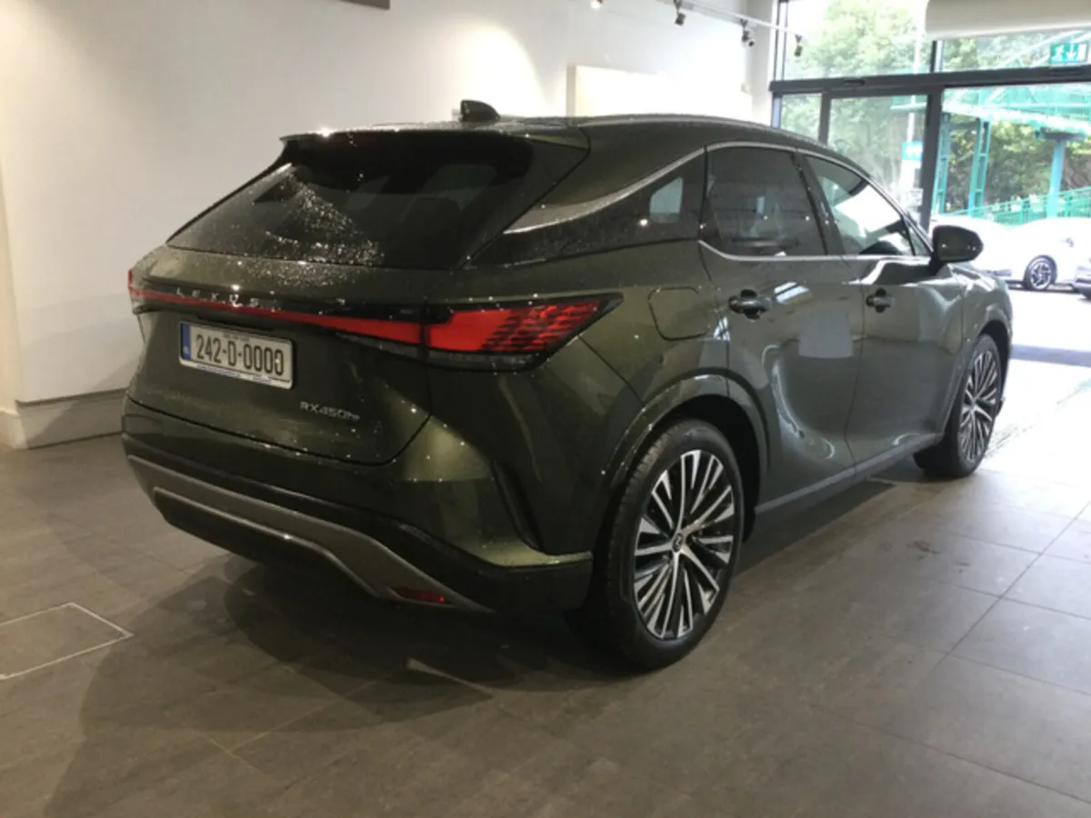 Lexus RX450H+ PREMIUM PLUS PLUG IN HYBRID - Image 2