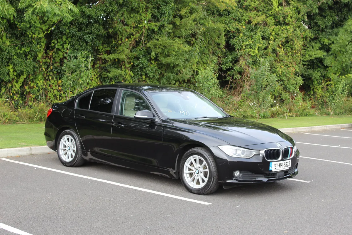 BMW 3-Series 2015  Automatic - Low Miles - Image 3