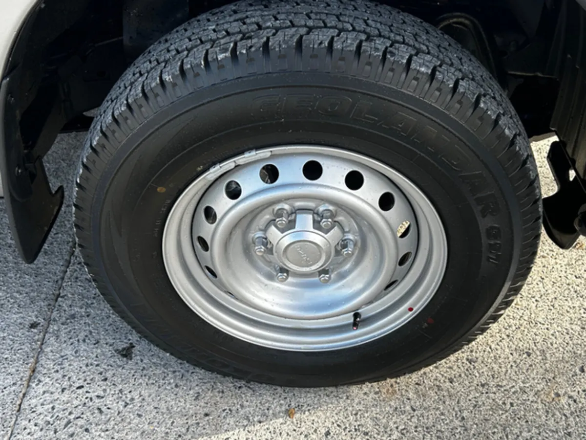 Isuzu D-Max 2 SEATERSINGLE CAB 5 YEAR WARRANTY - Image 3