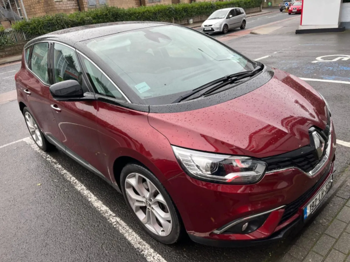 Renault Scenic ICONIC BLUE DCI 120 HIGH SEATING PO