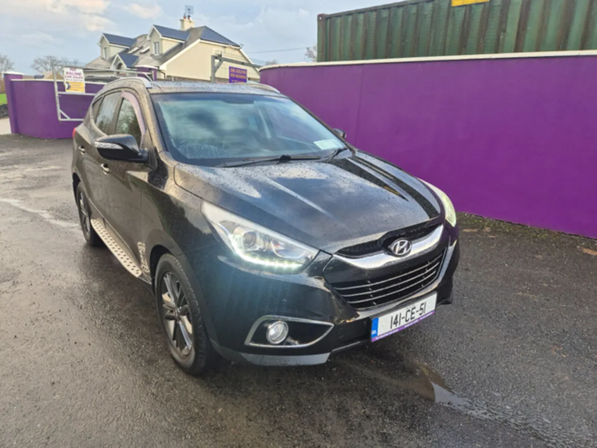 Hyundai ix35 1.7 PREMIUM 4DR - Image 3