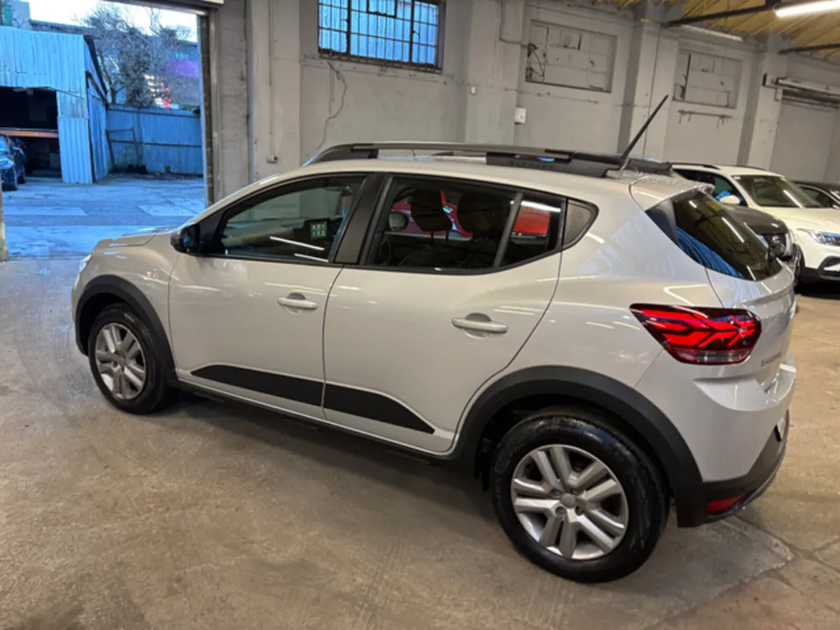 Dacia Sandero STEPWAY  TCE 90 NBI - Image 4