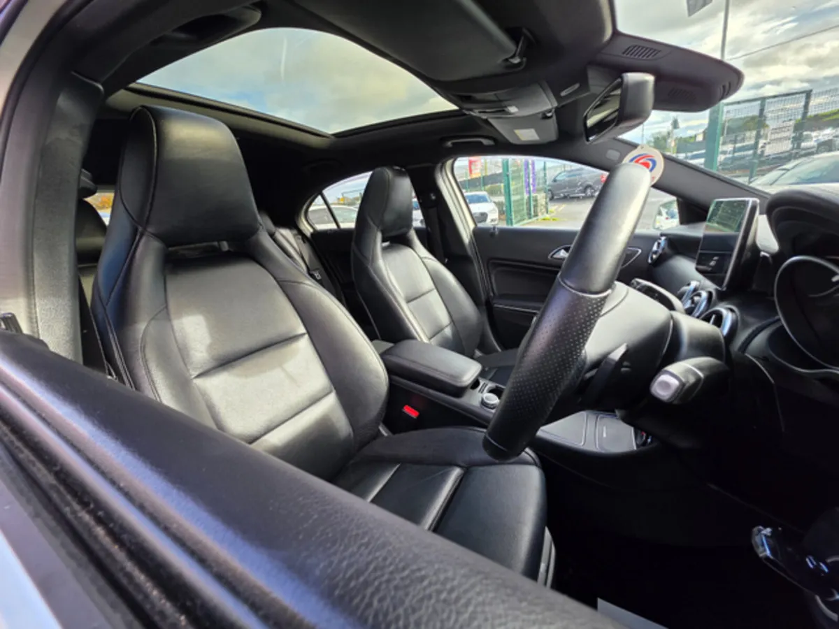 Mercedes-Benz A-Class PANORAMIC ROOF HARMAN KARDON - Image 2