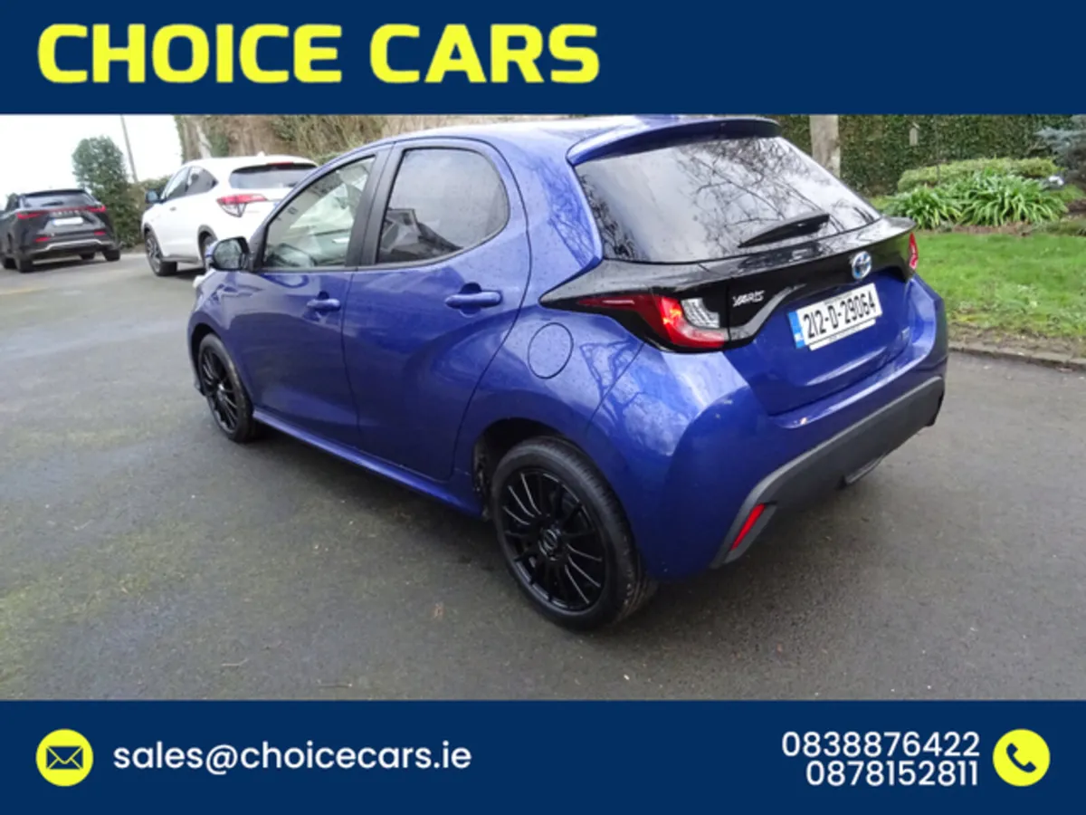 Toyota Yaris 1.5 AUTO HYBRID - Image 4