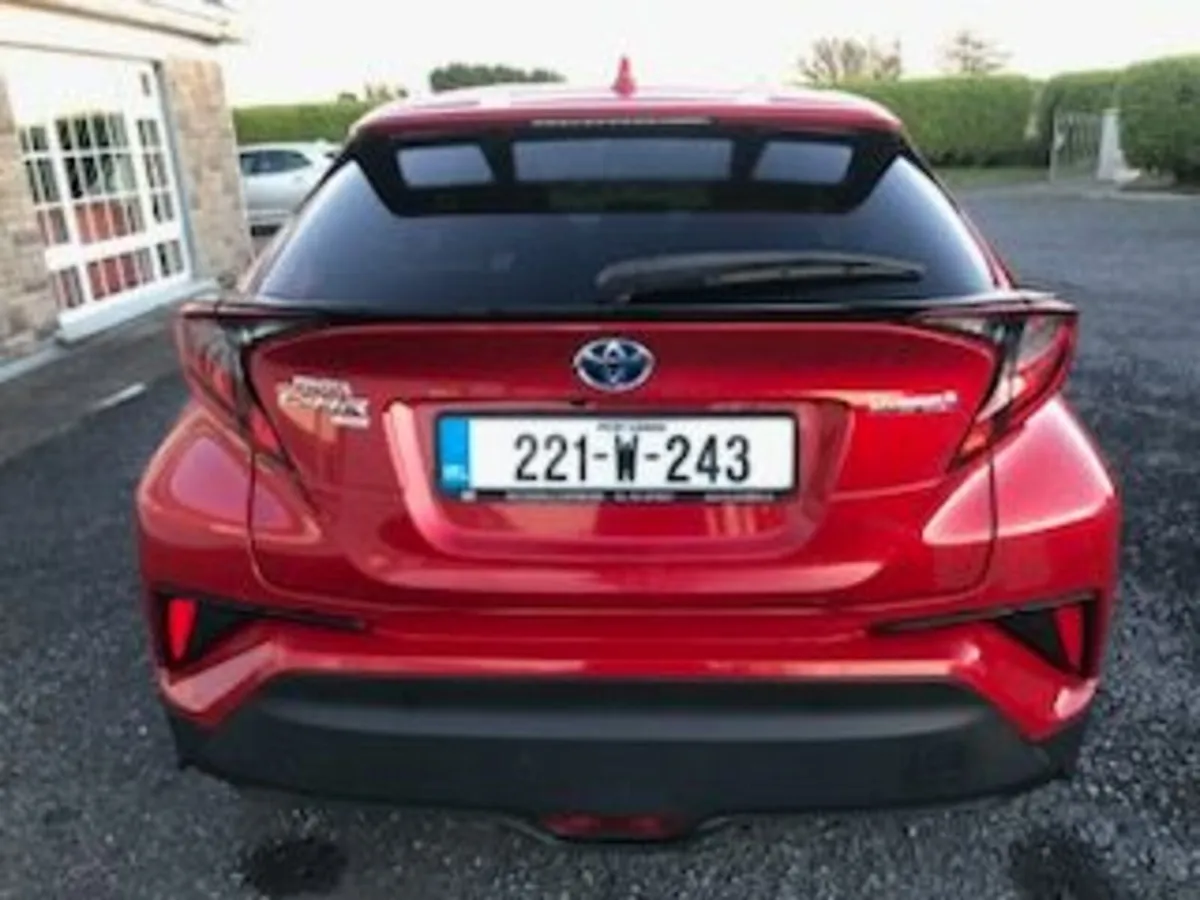 Toyota C-HR 2022 - Image 2