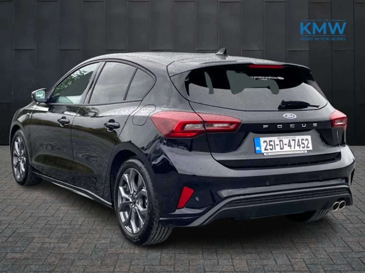 Ford Focus ST Line 125 BHP - Image 4