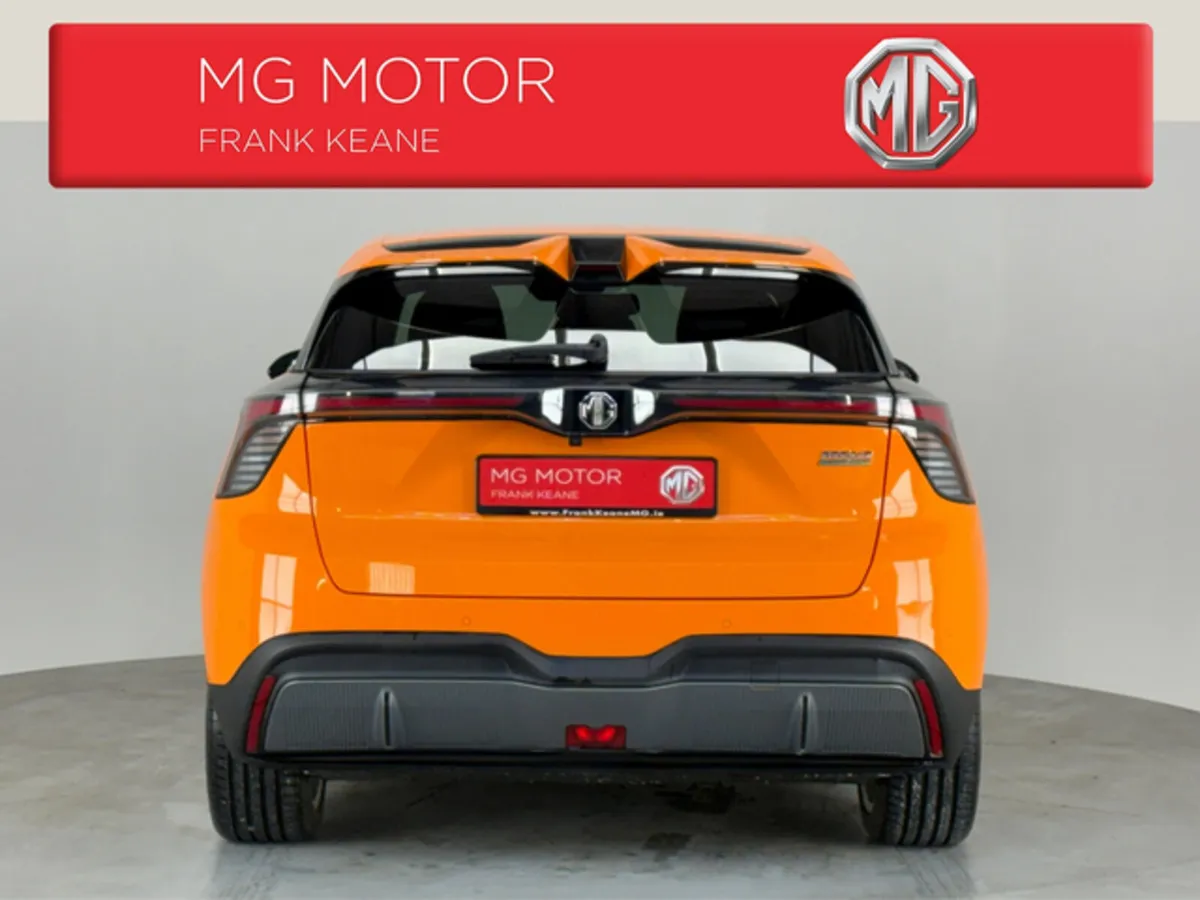 MG 4 EXCLUSIVE- 64KWH**HALF LEATHER INTERIOR**HEAT - Image 4