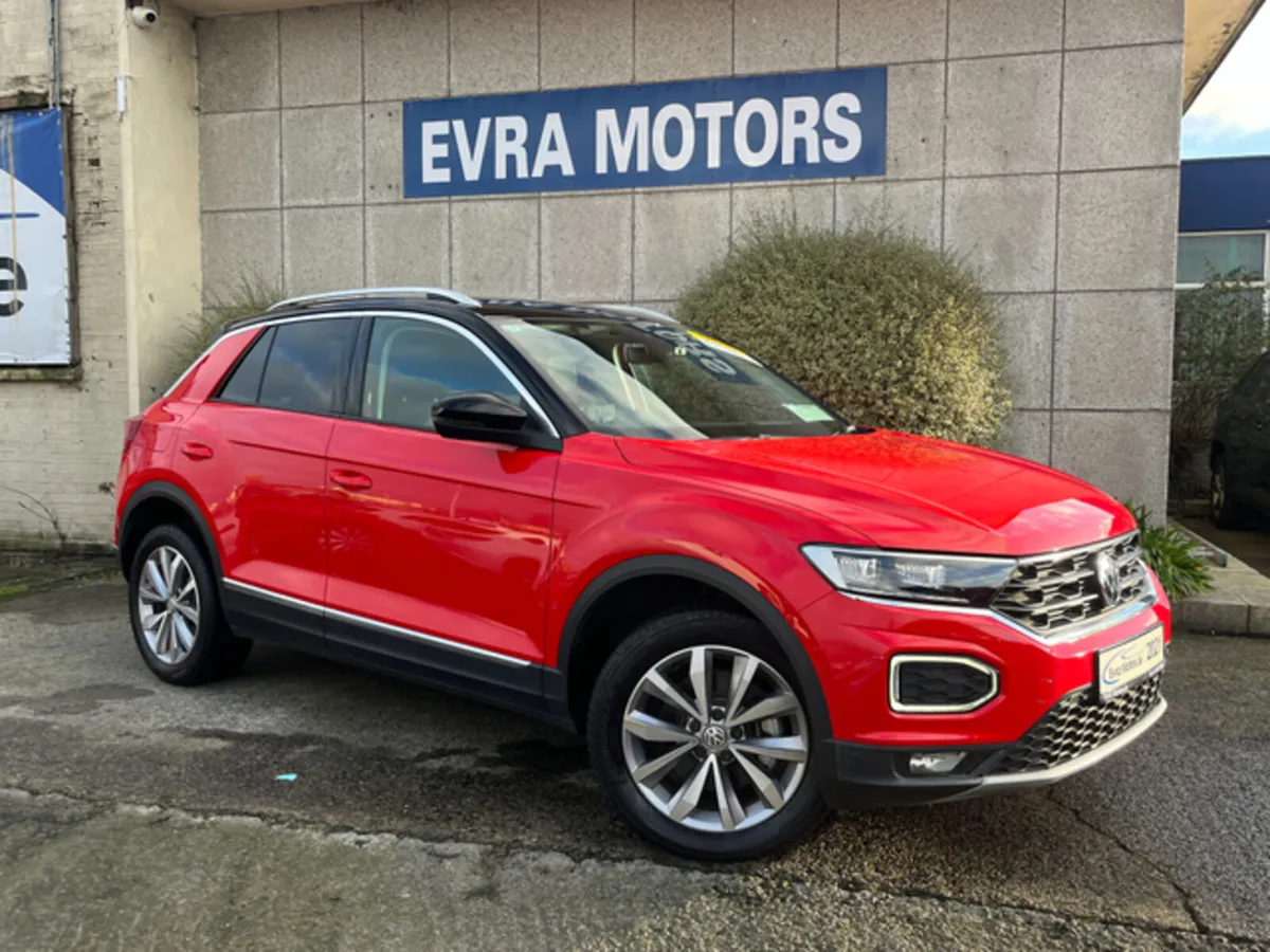 Volkswagen T-Roc STYLE AUTOMATIC 2.0 DIESEL //LOW - Image 1