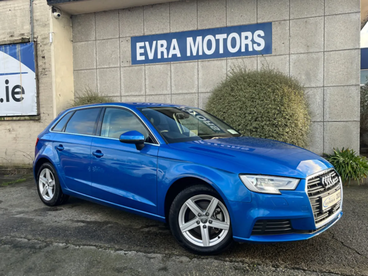 Audi A3 SE HATCHBACK AUTOMATIC 1.4 PETROL //LOW MI - Image 1