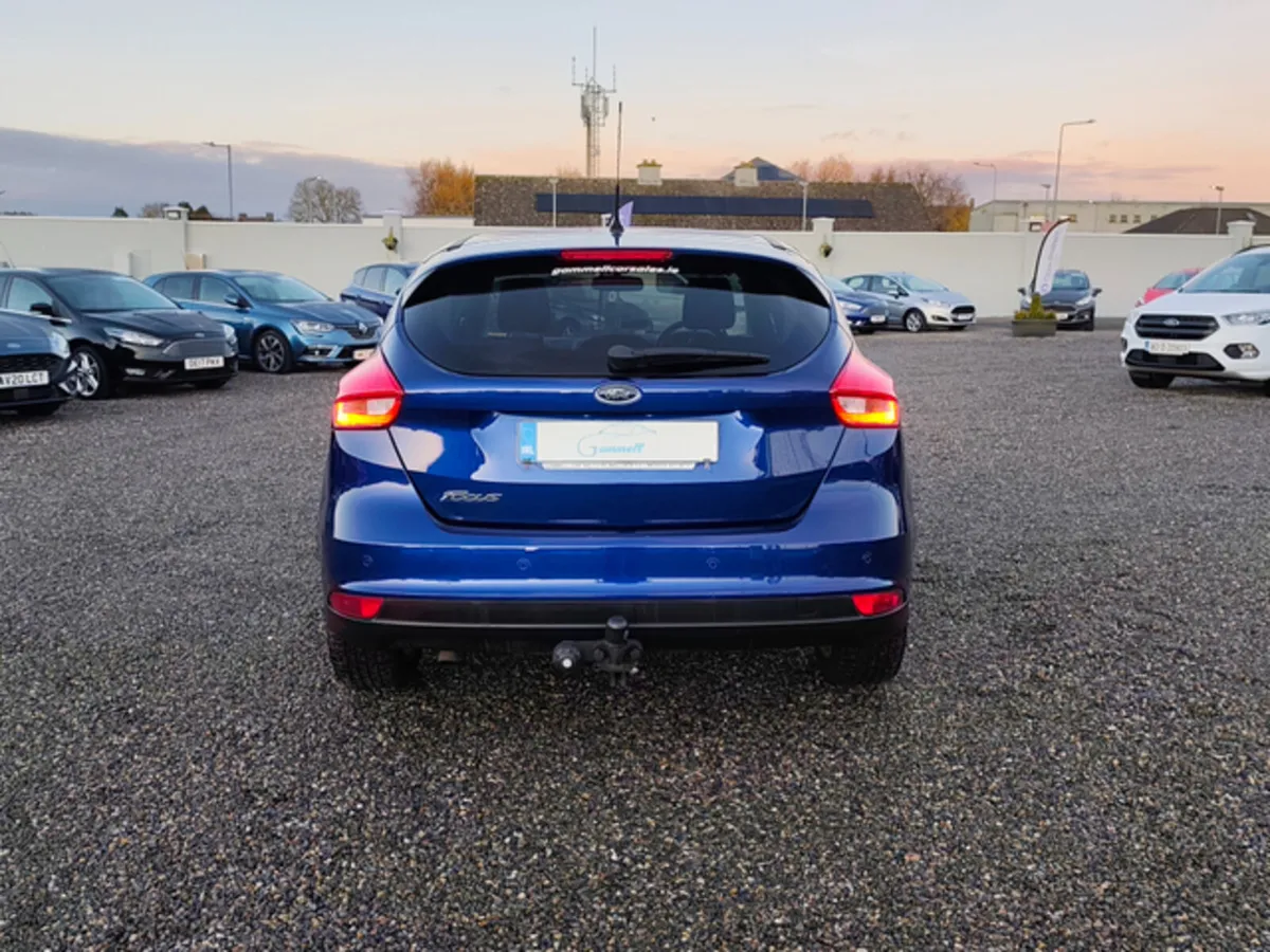 Ford Focus LOW MILES ZETEC TDCI - Image 3