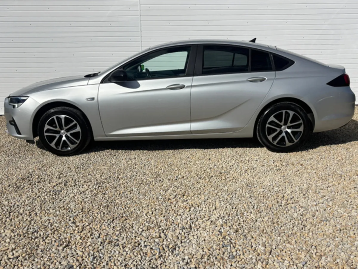 Opel Insignia GRAND SC-1.5 122P  SC-1.5 DIESEL - Image 3