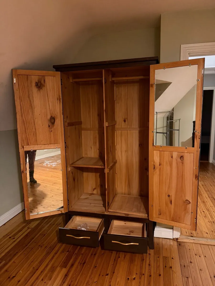 Wardrobe | Chest of Drawers - Image 4