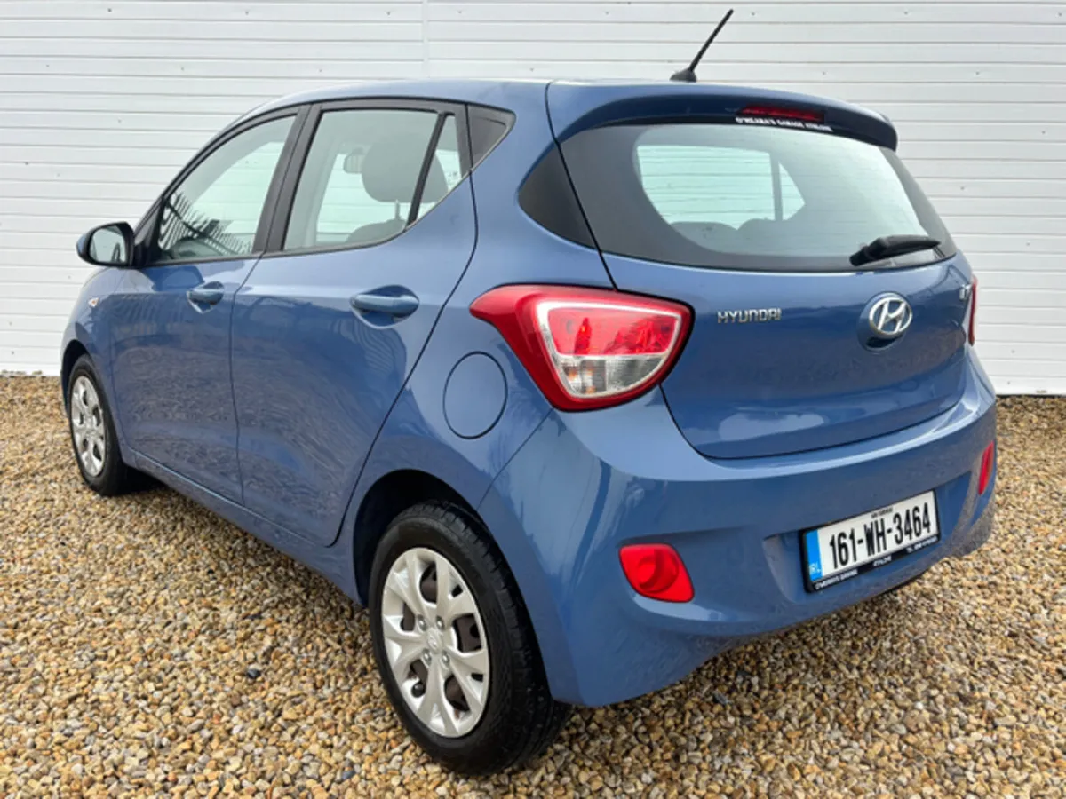 Hyundai i10 1.0 SE 5DR 66PS - Image 2