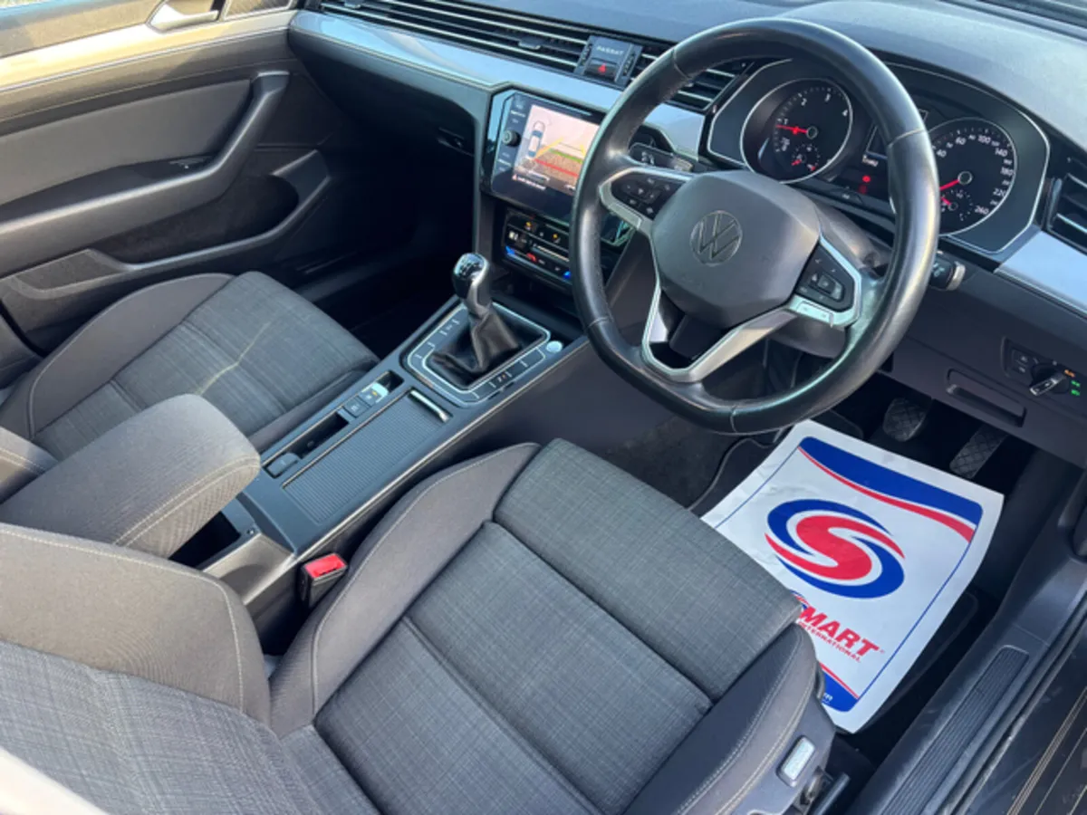 Volkswagen Passat BUSINESS 2.0 TDI MANUAL 6SPEED F - Image 4