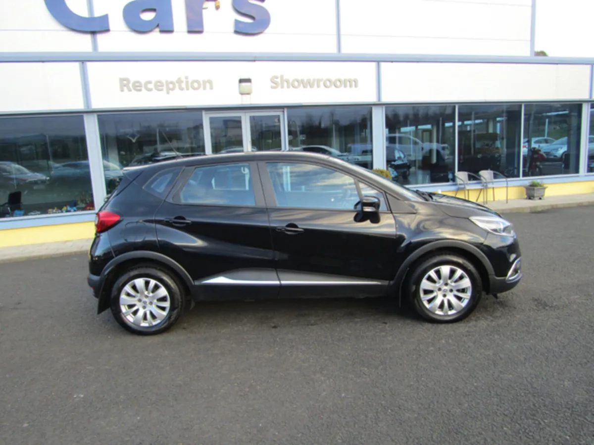 Renault Captur LIFE 1.5 DCI 90 EU6 4DR - Image 3