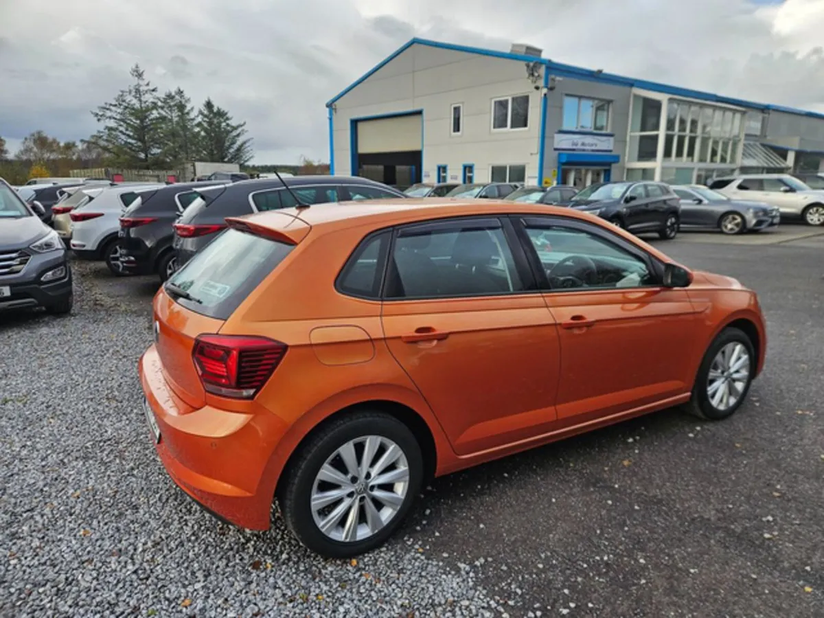 Volkswagen Polo Comfortline 1.0 M5F 65HP 5DR - Image 2