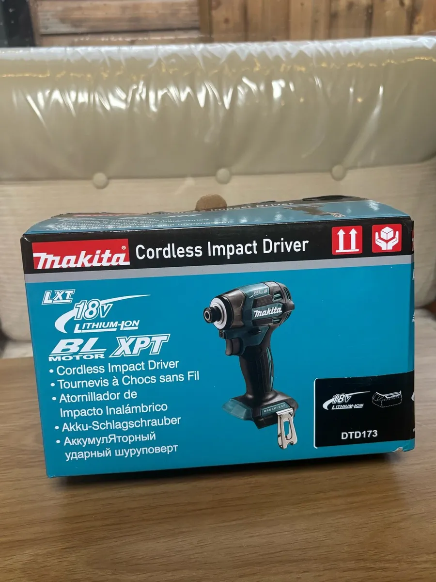 Makita cordless impact 18v 2025 brand new - Image 2