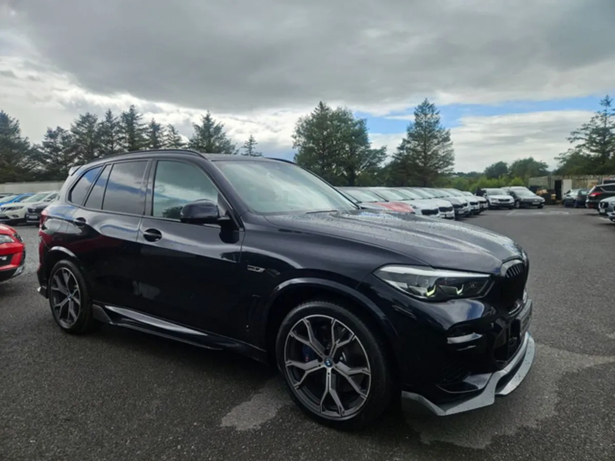 BMW X5 M Sport X Drive 45e - Image 1