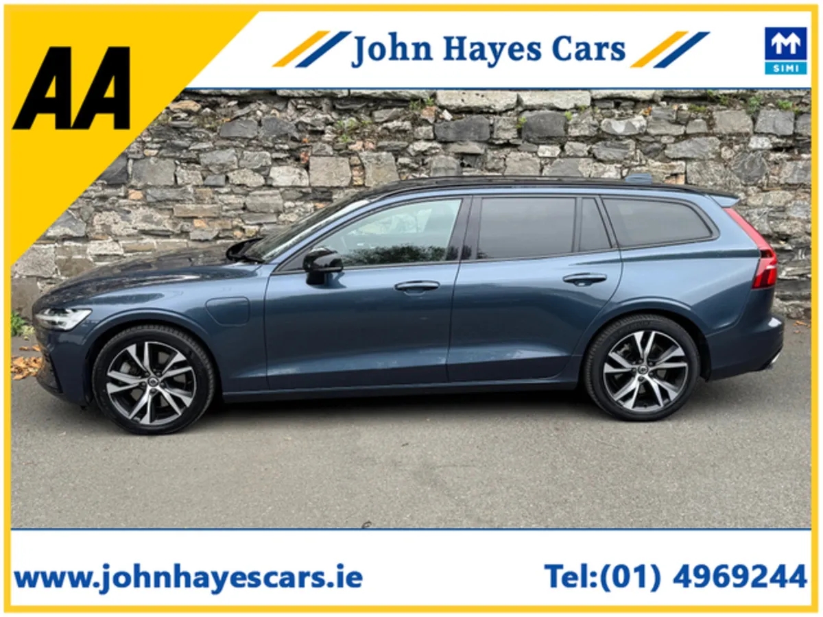 Volvo V60 ***SOLD***R-DESIGN T6 RECHARGE 4WD//FULL - Image 3
