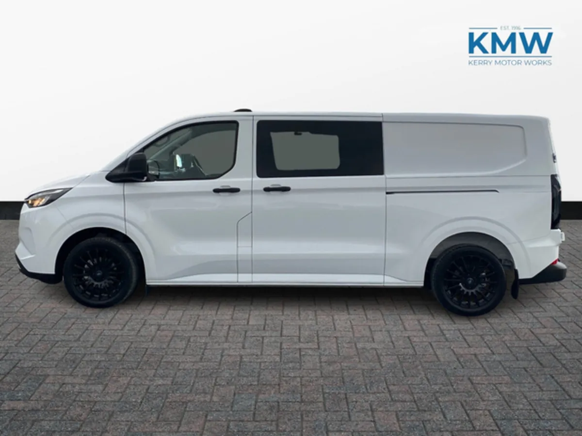 Ford Transit Custom 2.5 LWB Crew Cab 6 Seater PHEV - Image 1