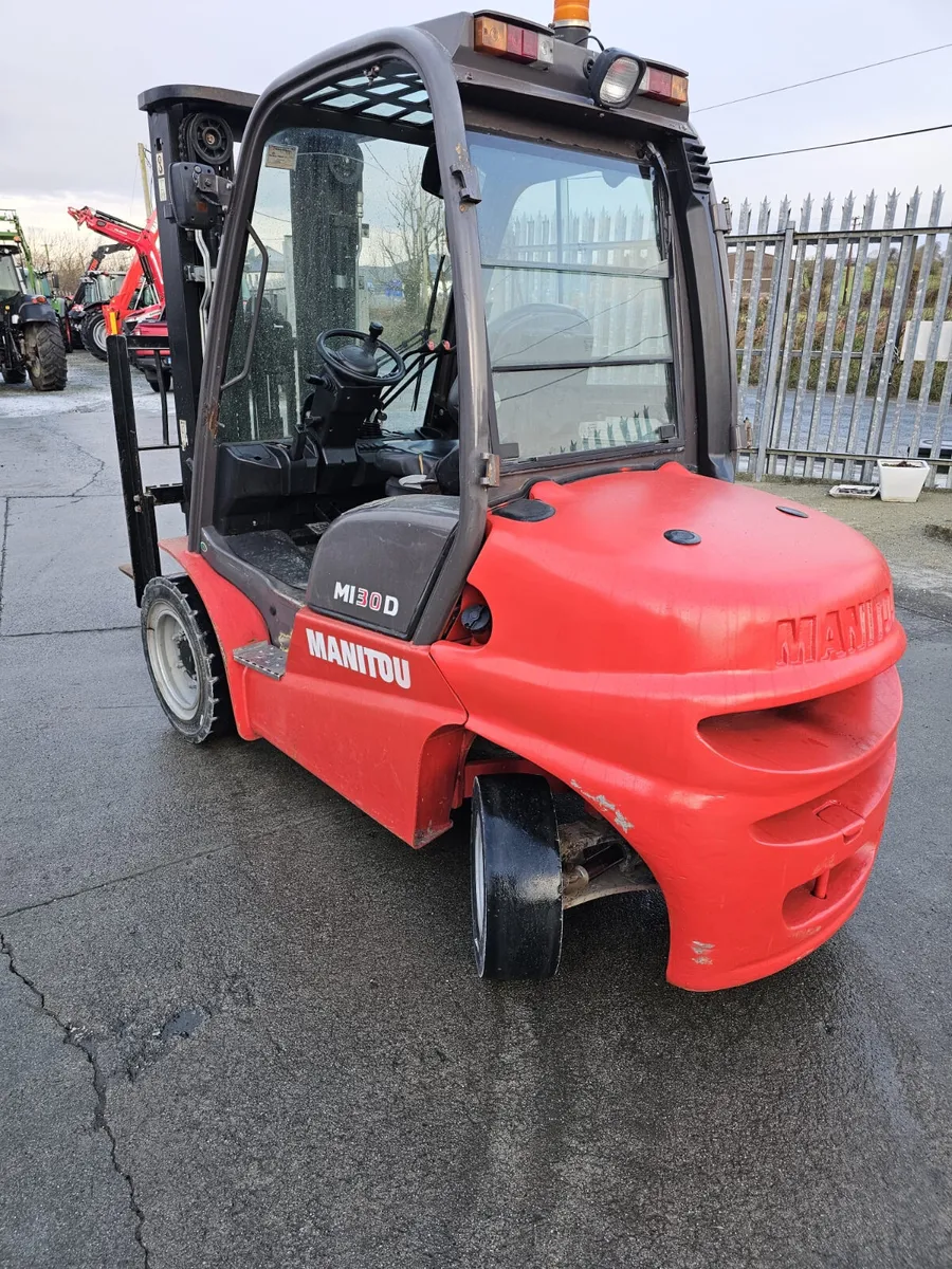 Manitou MI30 D Forklift For Sale - Image 4