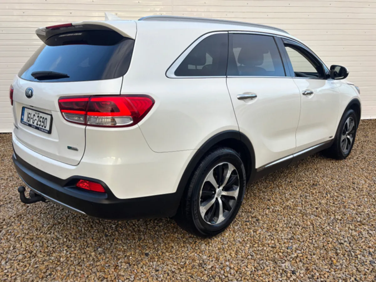 Kia Sorento PLATINUM  AUTO - Image 3