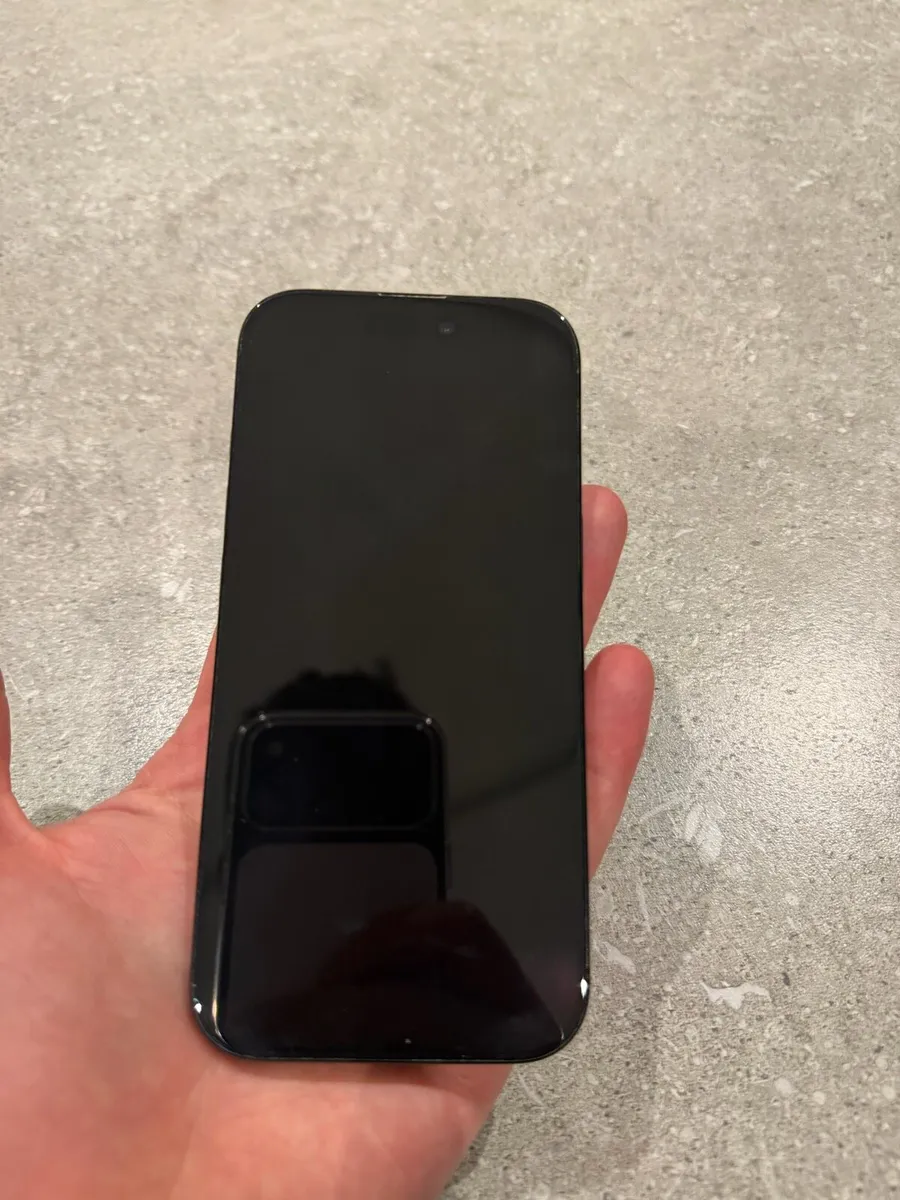 iPhone 16 pro 128gb - Image 2