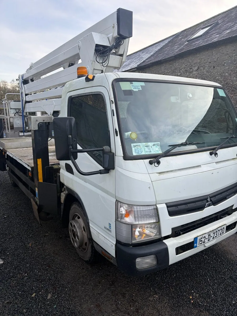 Cherry picker - Image 2