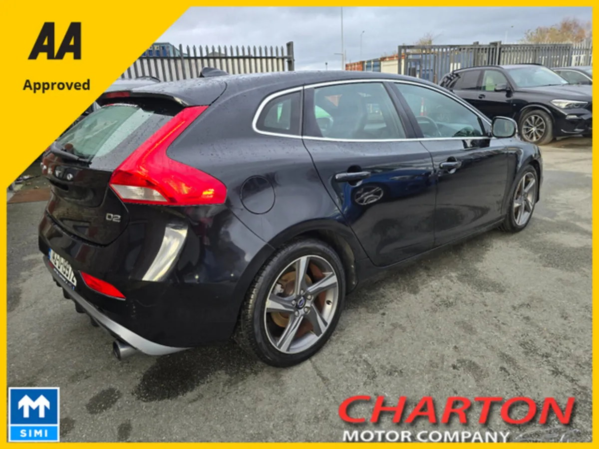 Volvo V40 40 SERIES 1.6 D2 R-DESIGN 115BHP 5DR - Image 3