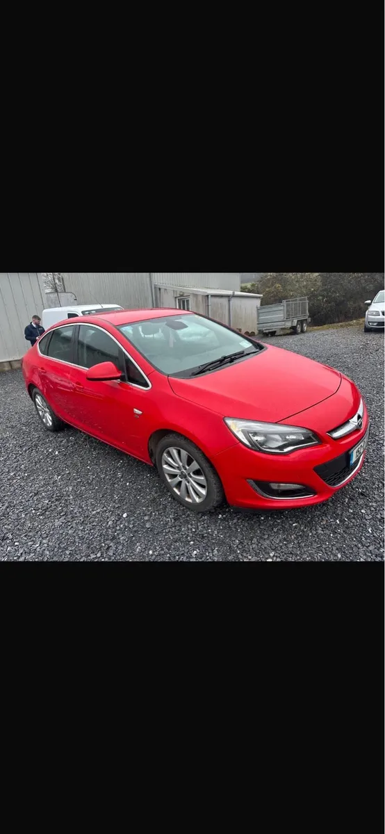 152 Opel Astra Saloon 1.6 Diesel - Image 1