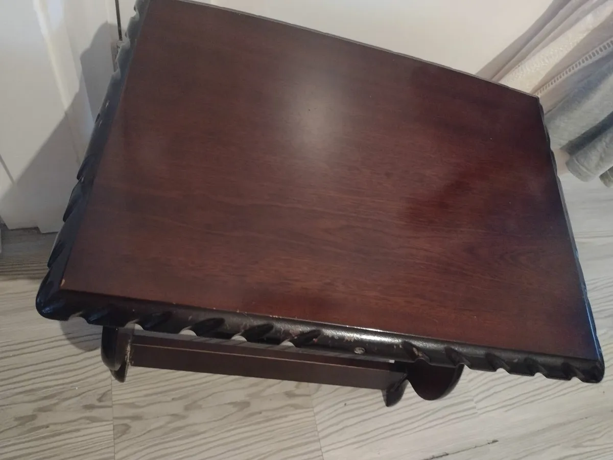 Antique mahogany coffee table/side table - Image 3