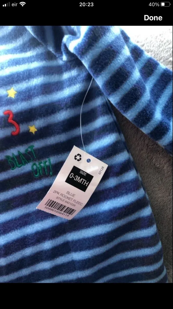 Boys BNWT sleeping suit 0/3 mths  €5 - Image 3