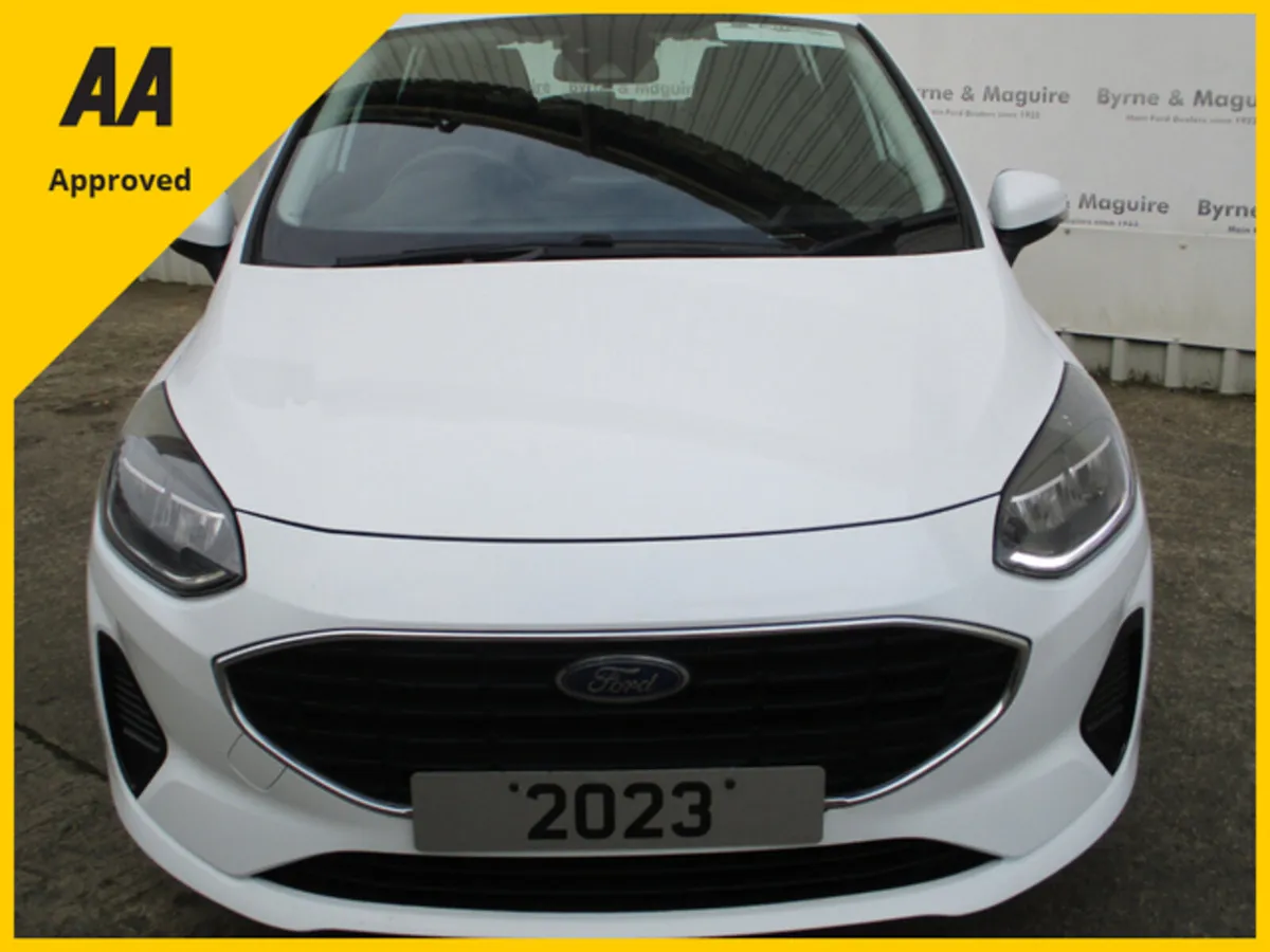 Ford Fiesta 1.1 TREND MODEL IS ONE OWNER AND ONLY - Image 2