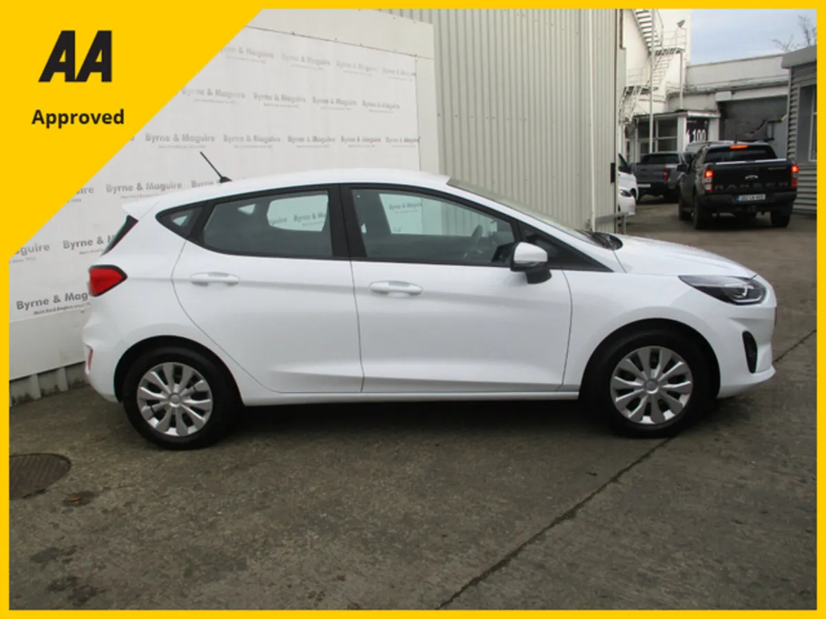 Ford Fiesta 1.1 TREND MODEL IS ONE OWNER AND ONLY - Image 4