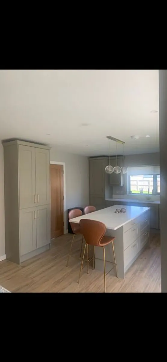 Three Island Chairs/ High stools - Image 1