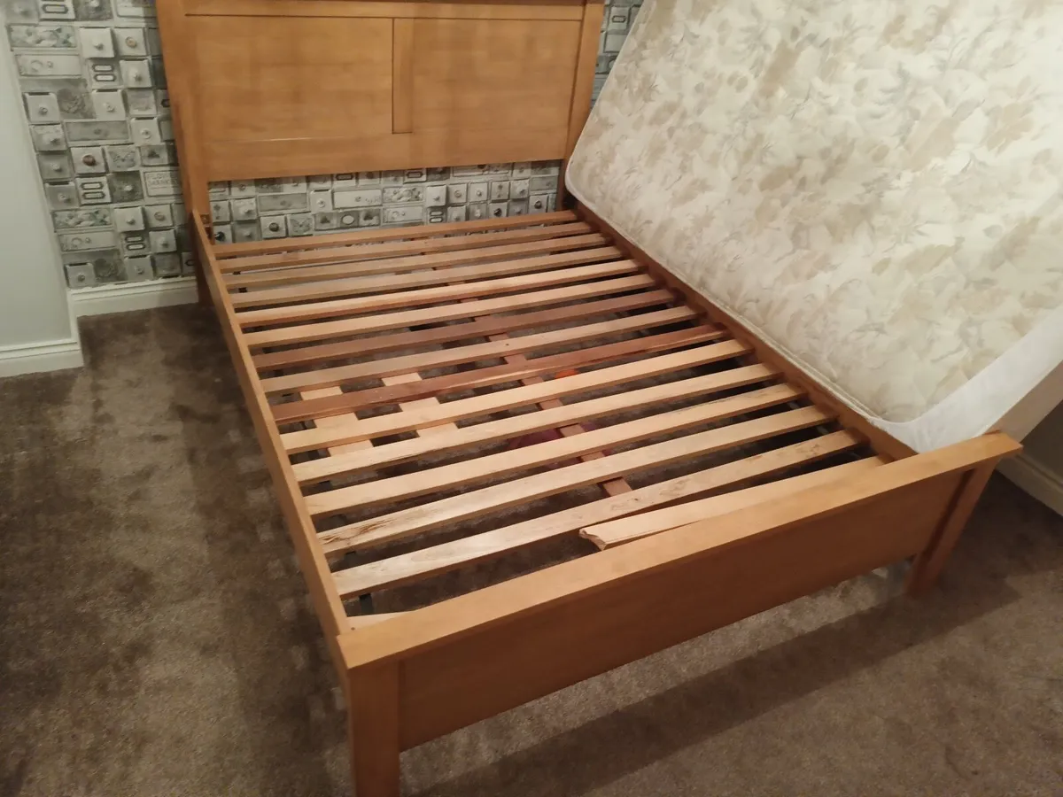 Double bed + mattress - Image 4