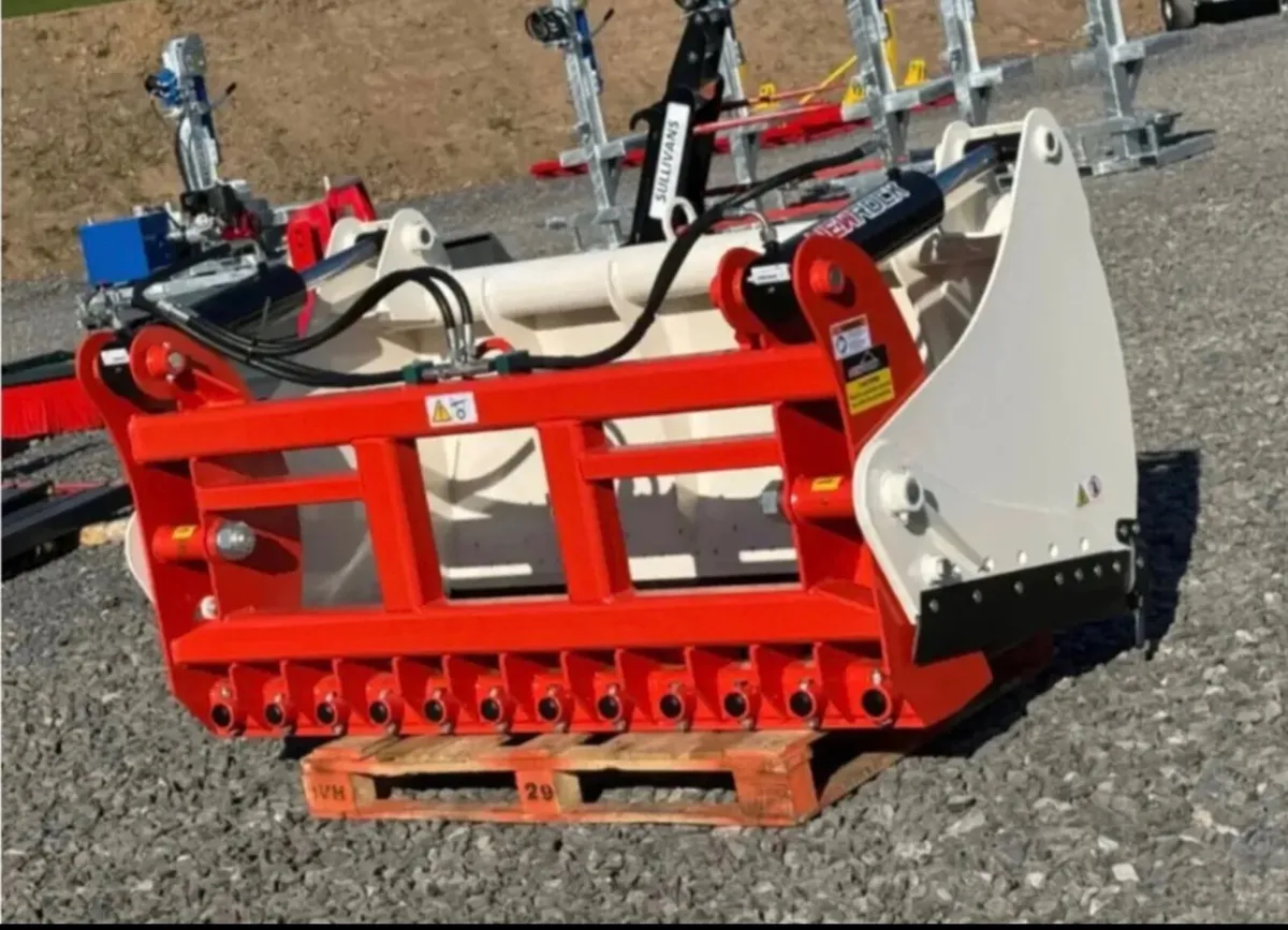 NEWROCK SERIES 2 SHEAR GRABS - Image 4