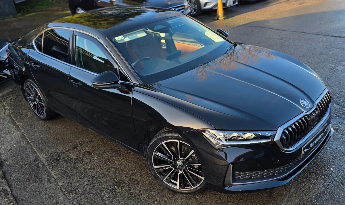 🔥 2024 Skoda Superb 2.0 TDI • Automatic • Saloon - Image 3