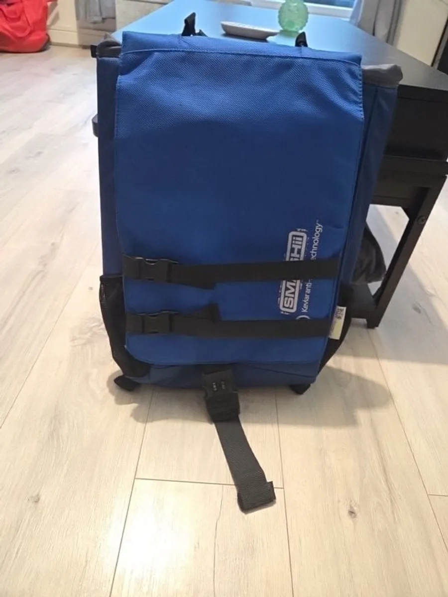 SMASHii hiking backpacks for sale - Image 3