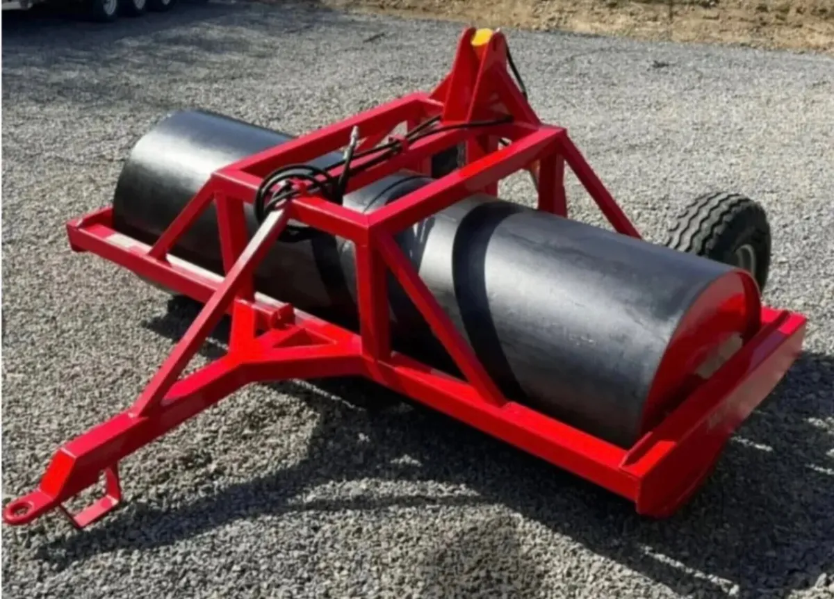 MCKENNA ROAD TOW HYDRAULIC LAND ROLLER 9FT - Image 2