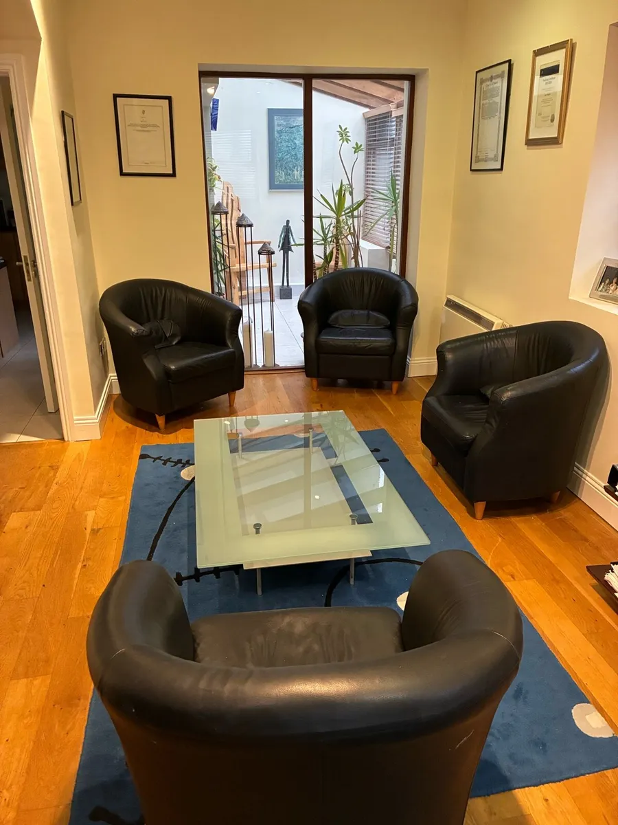 5 leather tub chairs - Image 1