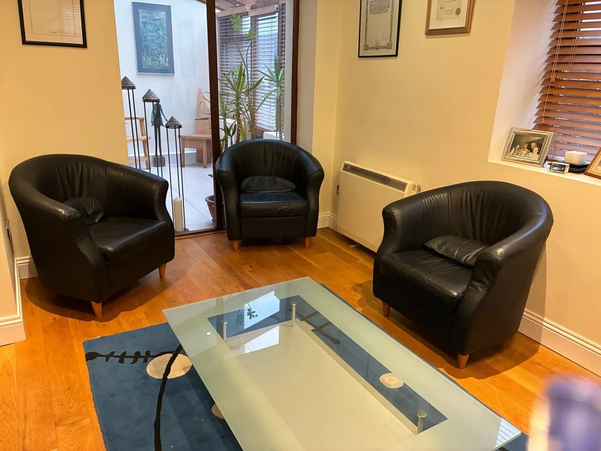 5 leather tub chairs - Image 2