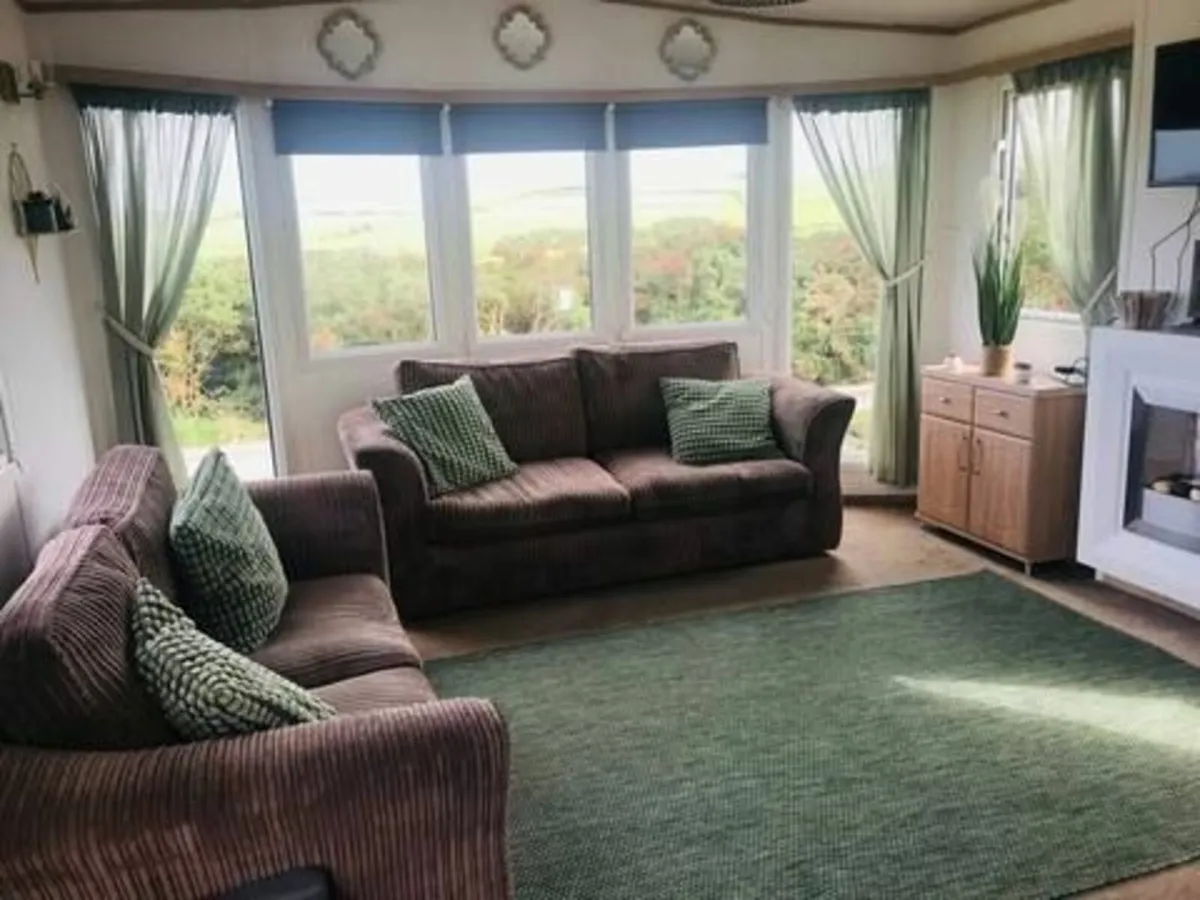 Abi Allerton Mobile Home - Image 2