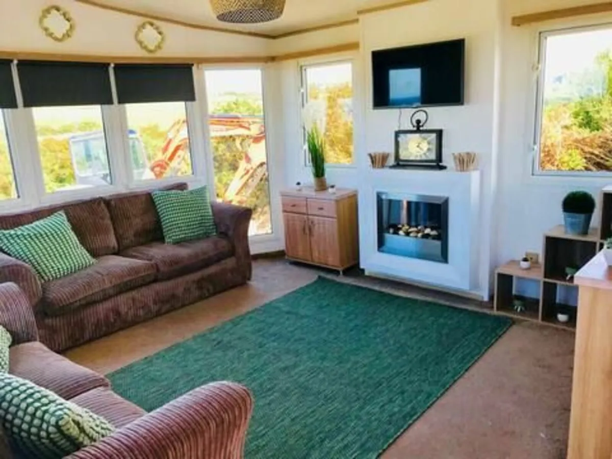 Abi Allerton Mobile Home - Image 4