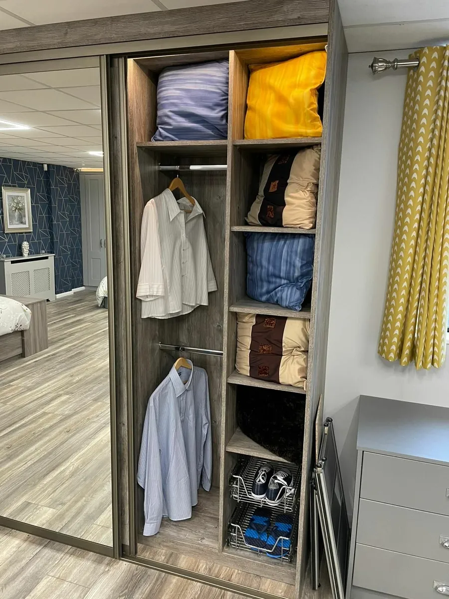 3 x Door Sliding Wardrobe - Image 2