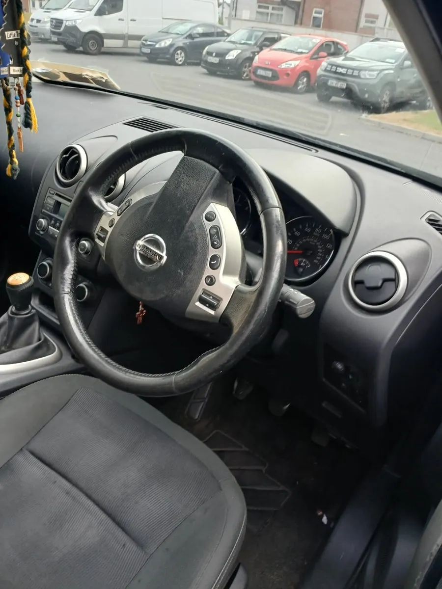 Nissan Qashqai 2011 - Image 3