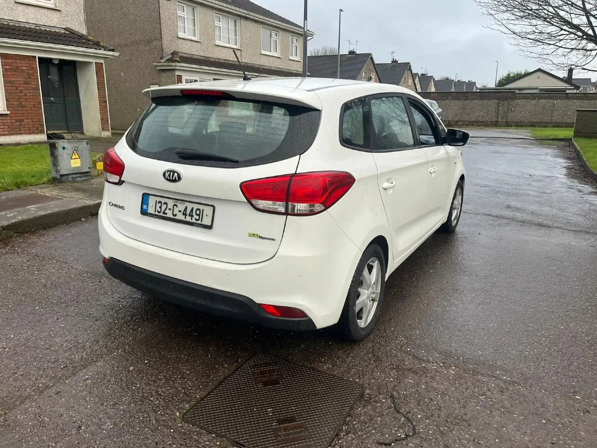 132 kia carens 7-seater - Image 4